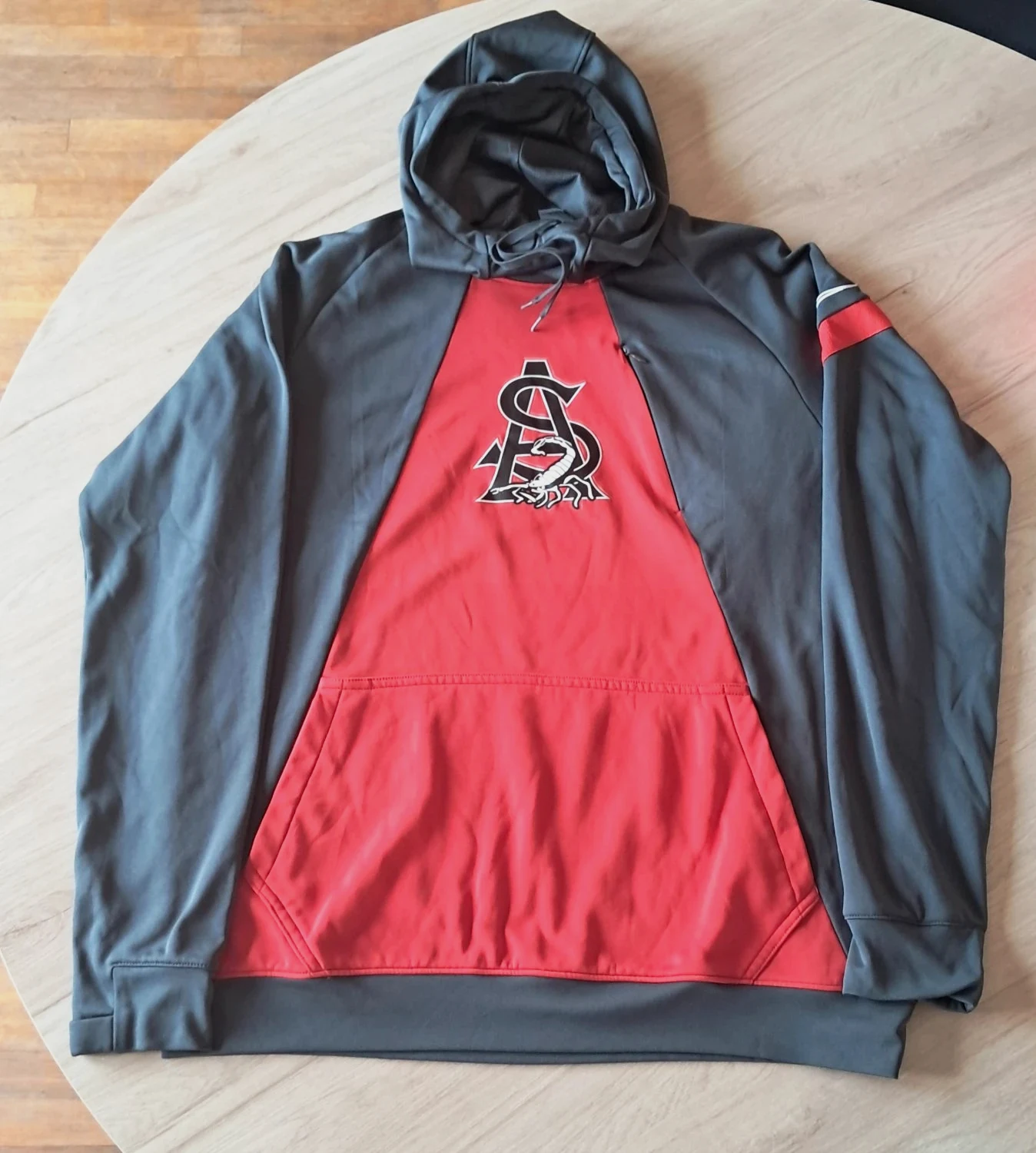 Sweat à capuche Nike zippé technologie dri-fit cordon de serrage gris et rouge Homme taille L