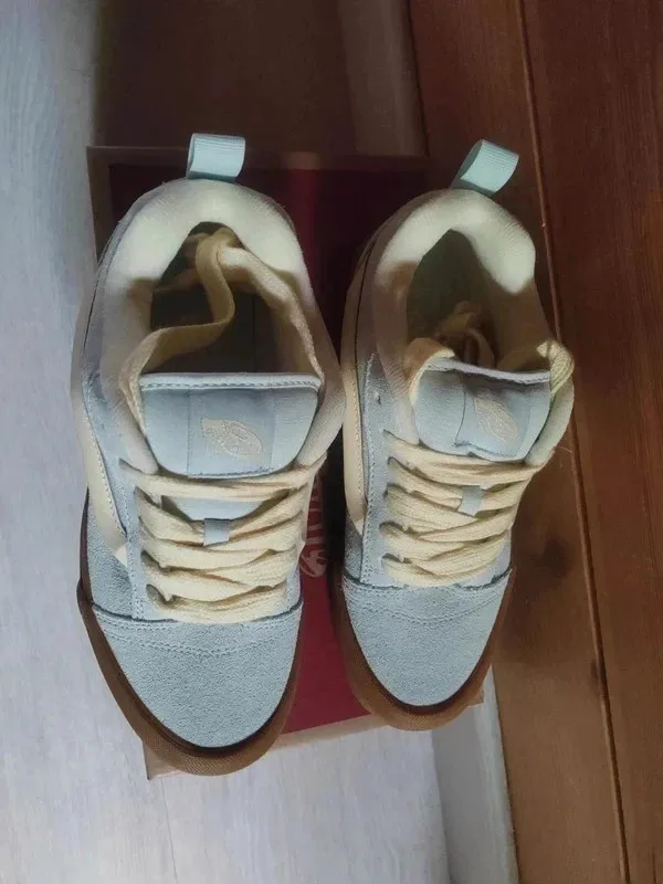 Vans Old Skool bleu clair semelle gum – Vans – bleu clair – taille 38 5