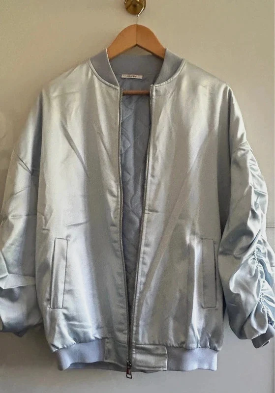 Bomber SENES taille L bleu ciel satiné oversize