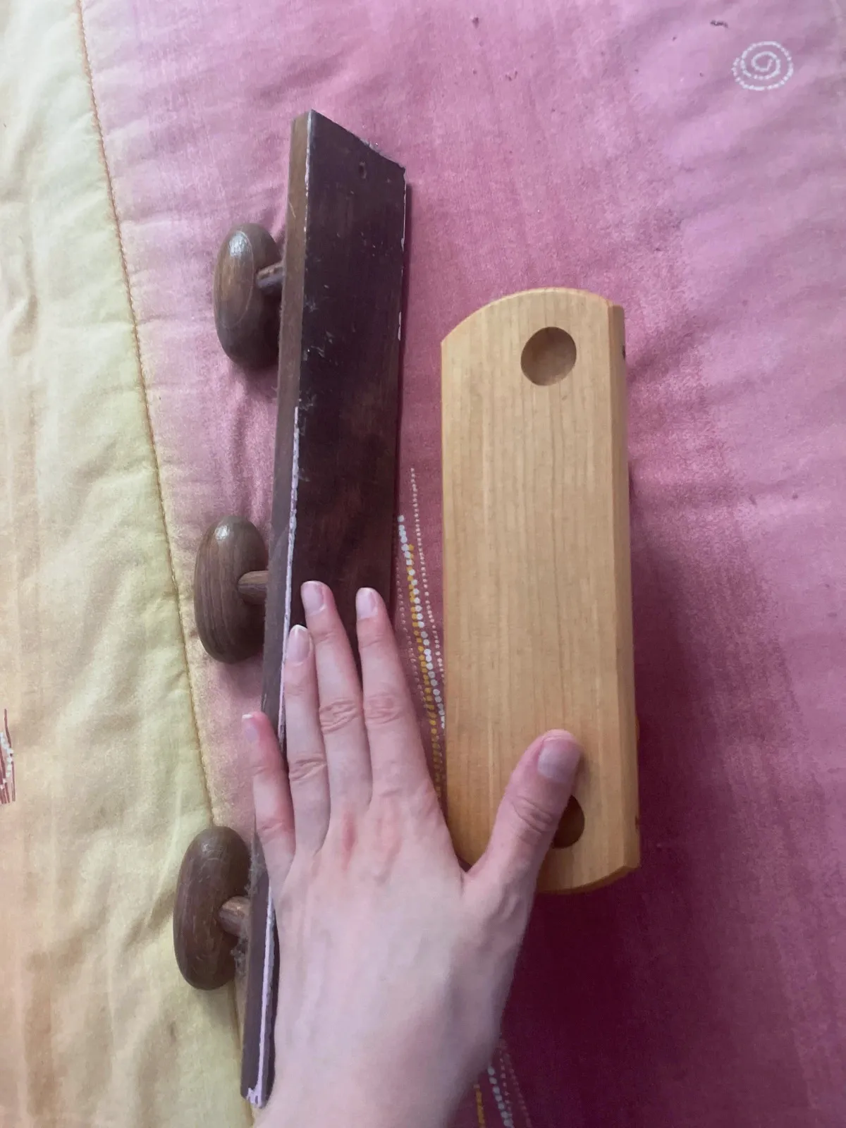 Colgadores de madera – Madera 2