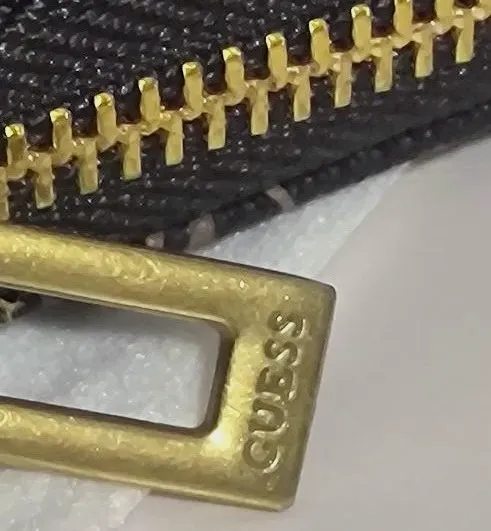 Portefeuille femme noir avec fermetures  – Guess – noir 3