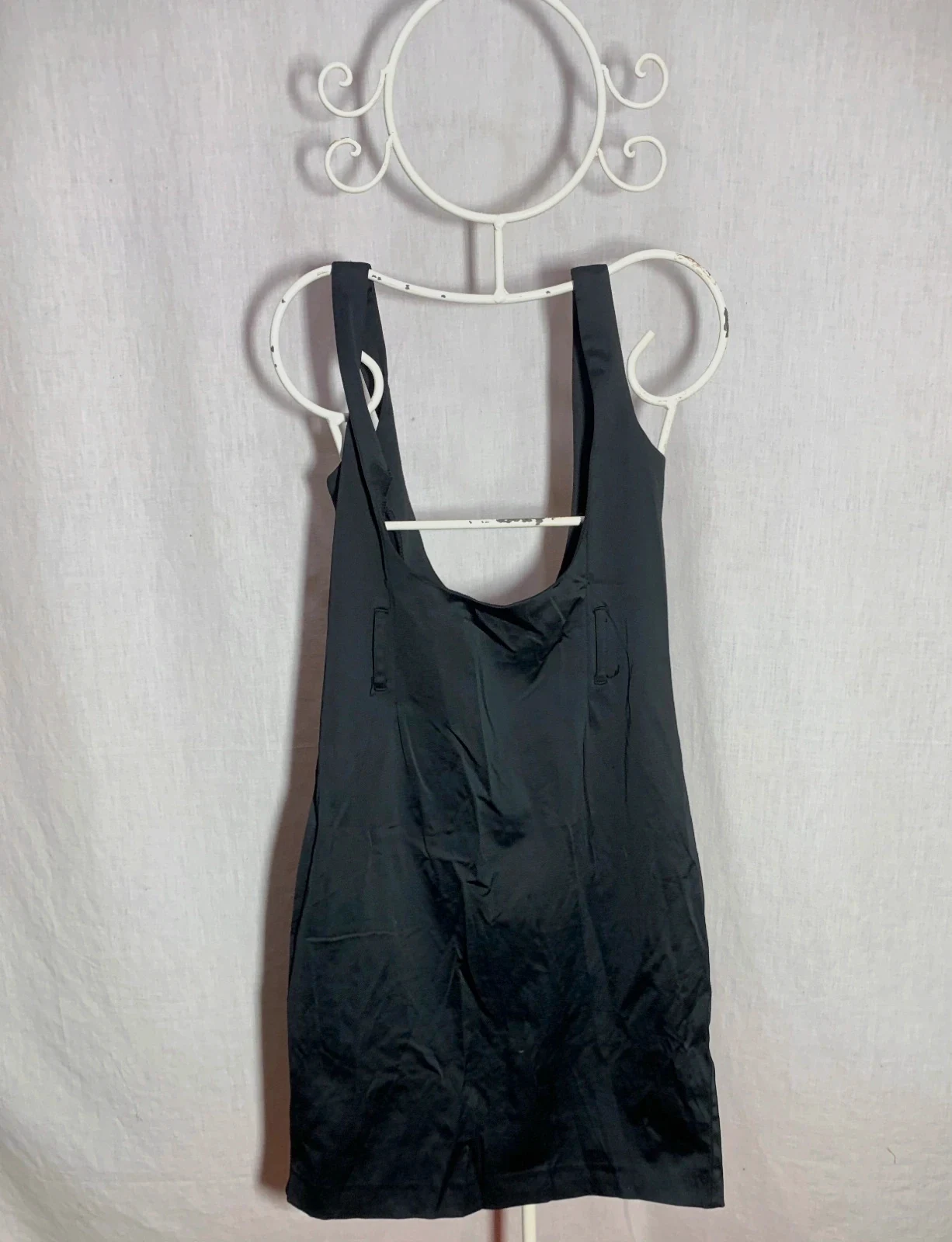 Vestido Negro con Tirantes | Black Strap Dress | Veintitantos – Veintitantos – taille XXL / 44 / 16