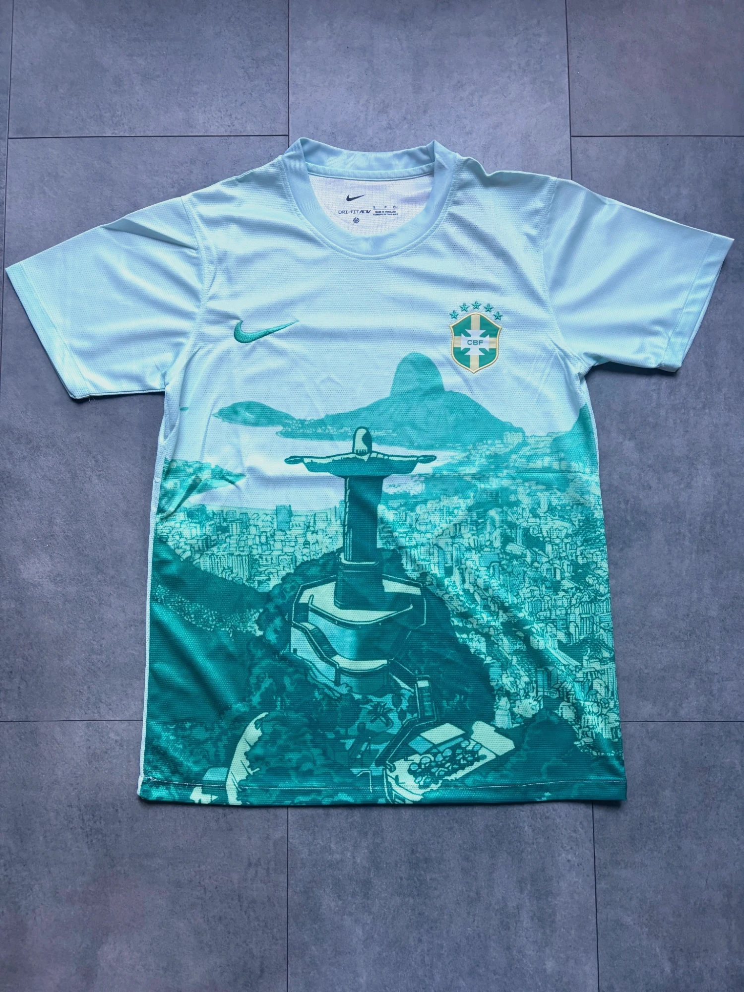 Maillot concept du Brésil bleu vert taille S homme neuf avec étiquette 