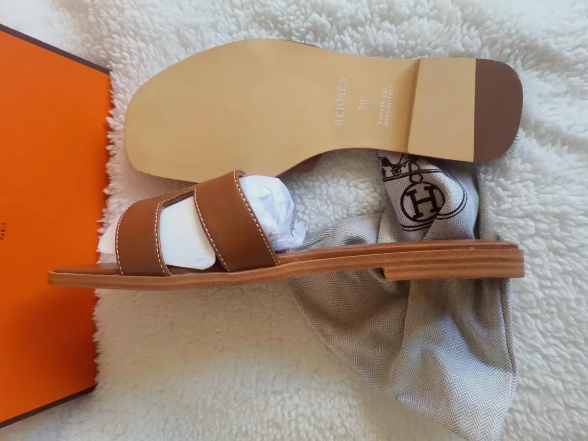 Hermès Oran sandales cuir camel blanc – Hermes – camel et blanc 3