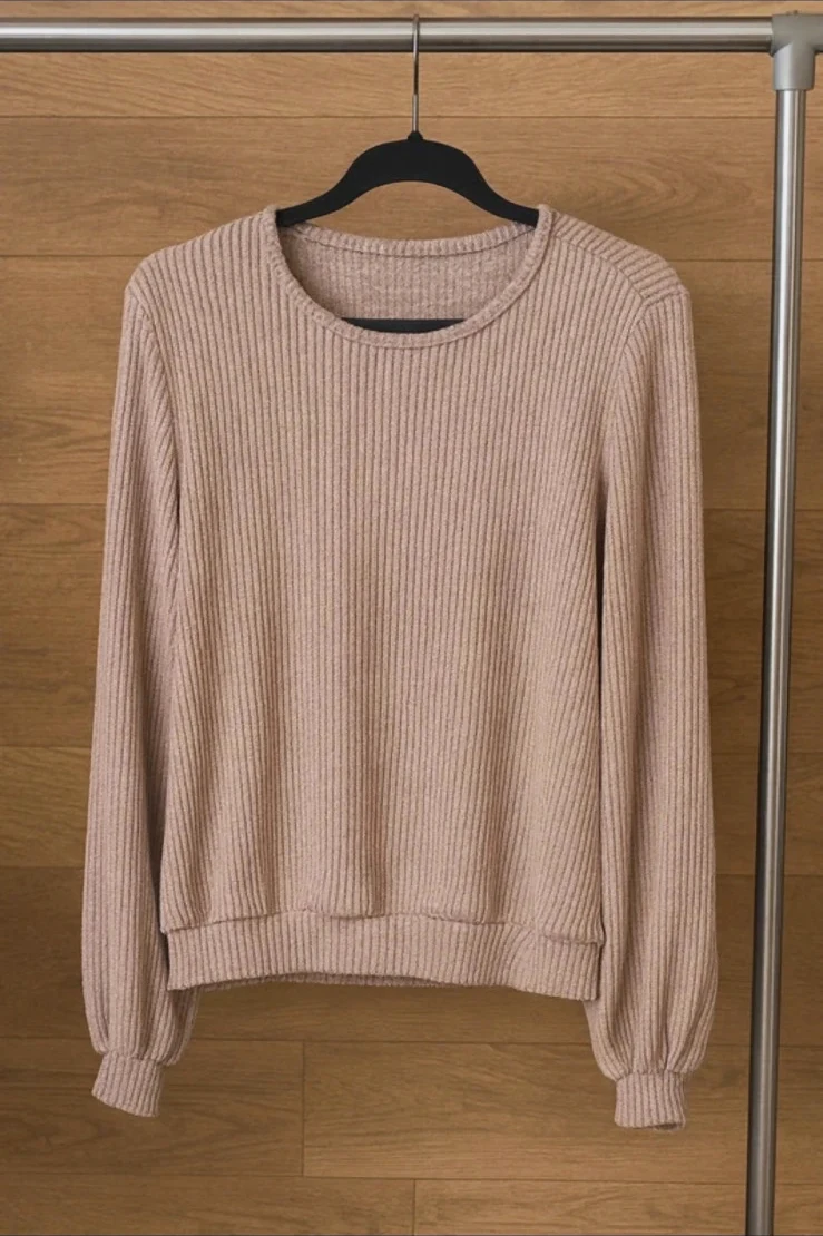 Pull beige côtelé manches longues – Taille L – Neuf