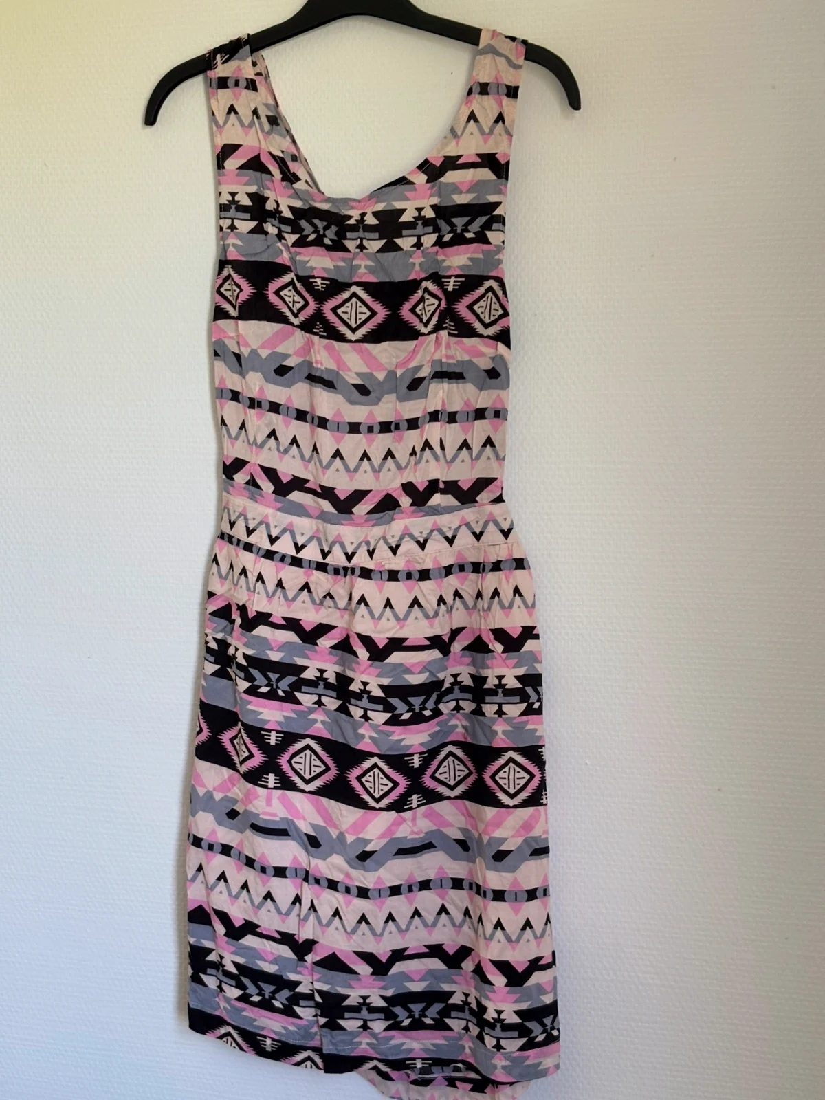 Robe Teddy Smith dos ouvert motif ethnique
