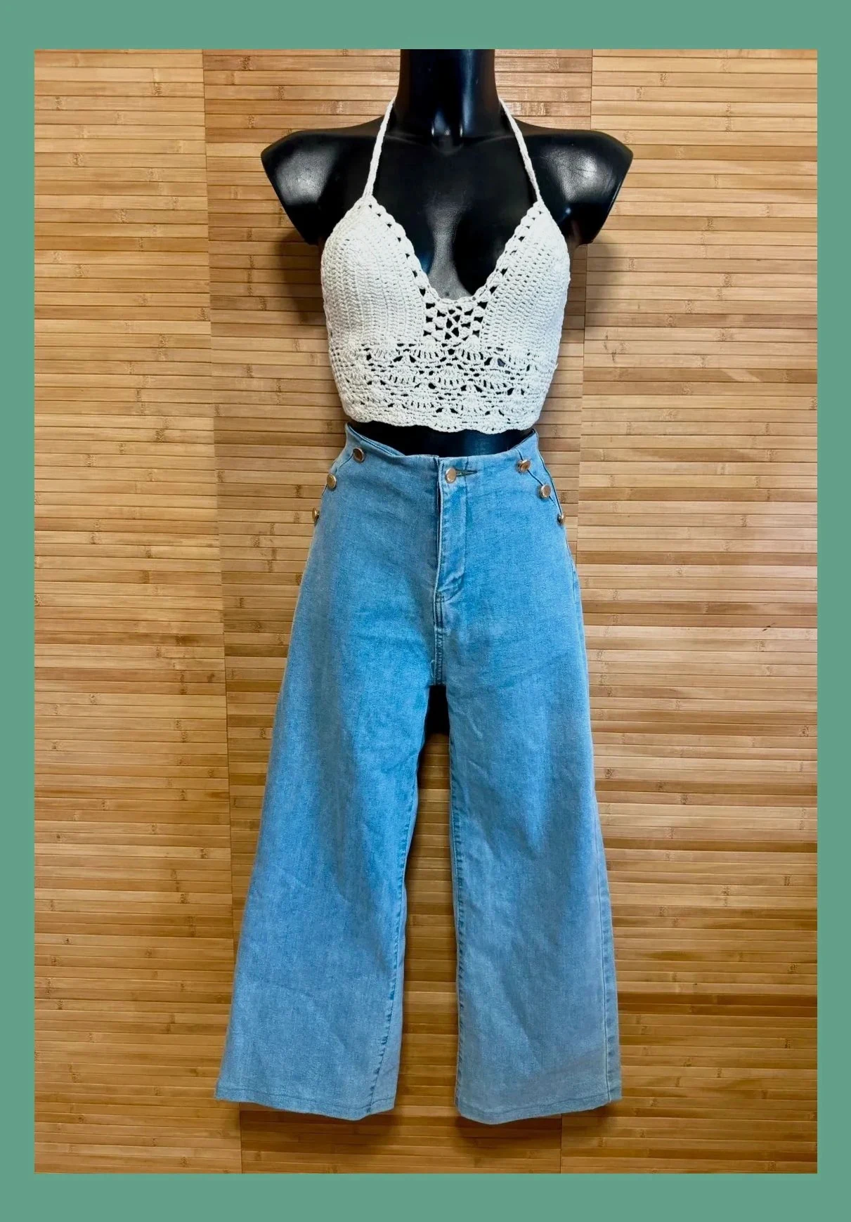 Divino vaquero crop ancho marca dorado , elástico, talla 38 😍