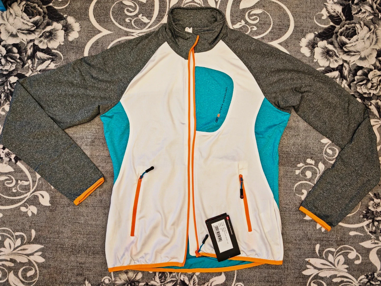Veste GTS Sports Taille S neuve avec étiquette.
