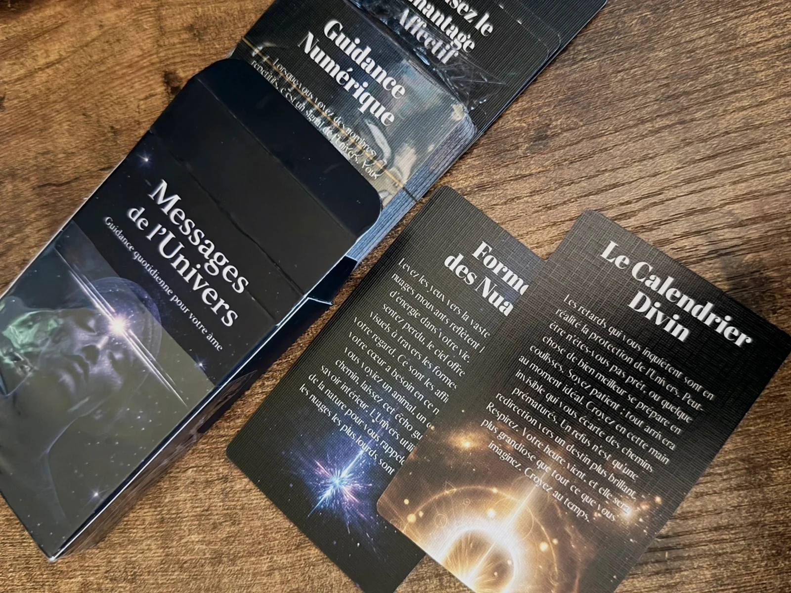 Jeu de cartes oracle Messages de l’Univers – 55 cartes Guidance Numérique – hititan