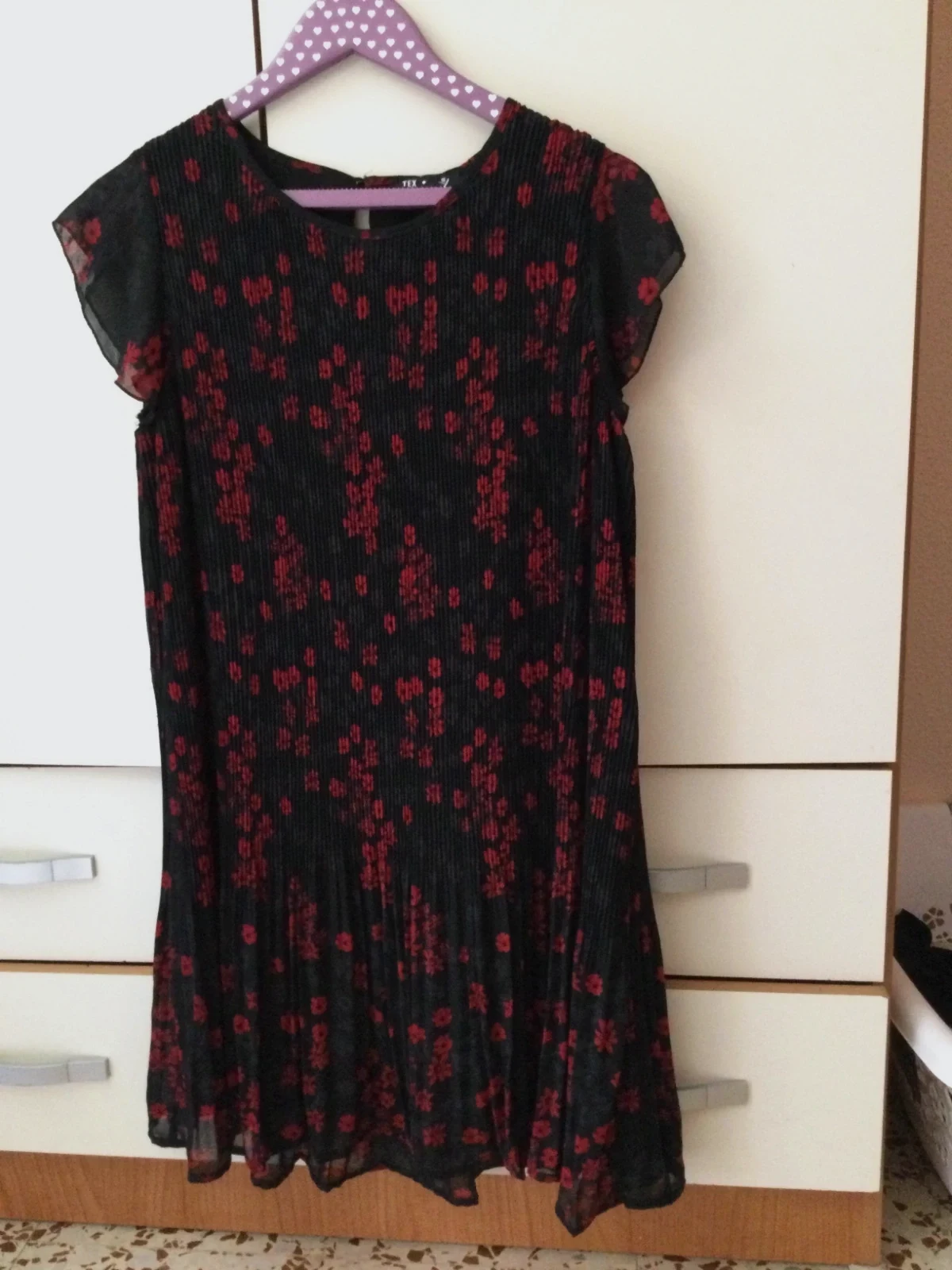 Precioso vestido negro y rojo💖 – TEX – taille S / 36 / 8