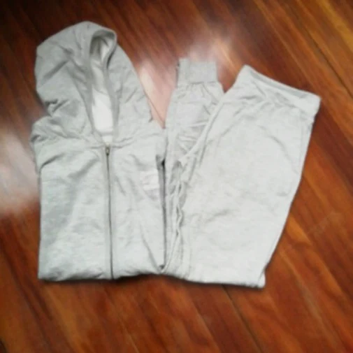 pantalón y sudadera – Bershka – taille M / 38 / 10