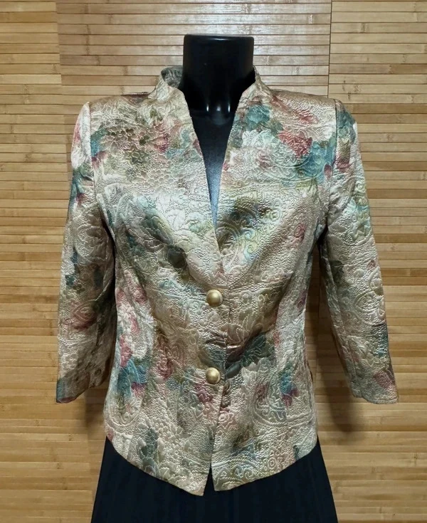Elegante blazer vintage tela brocada marca torio 😍