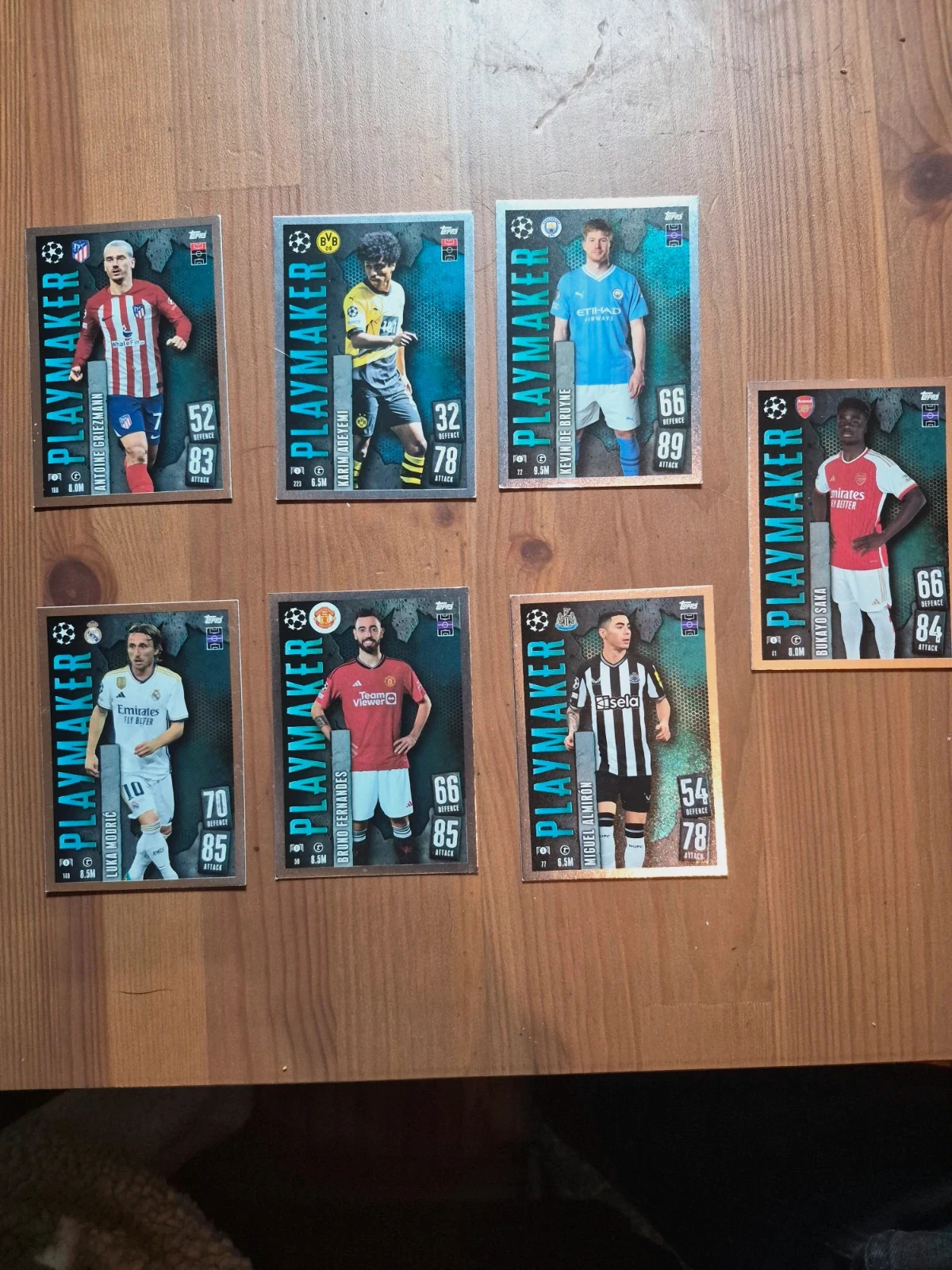 Lot de 8 cartes match attax Playmaker