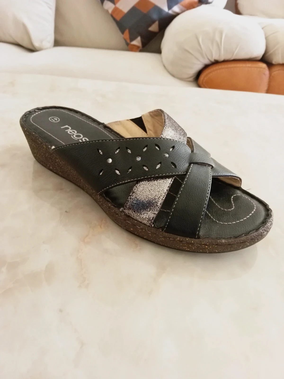 Sandales Femme Neosoft Noires Taille 41 | Claquettes Confortables et Légères – neosoft – taille 41