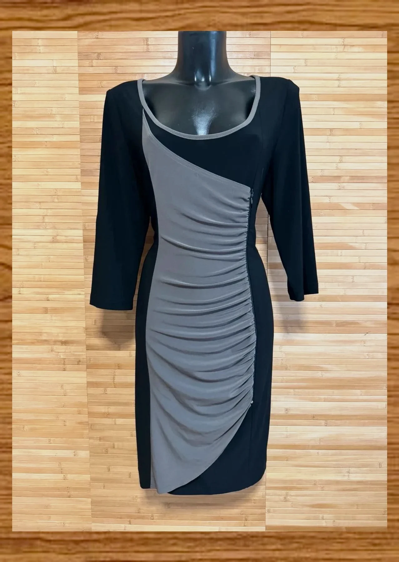 Divino vestido midi de Joseph Ribkoff , talla 48 , elástico 😍