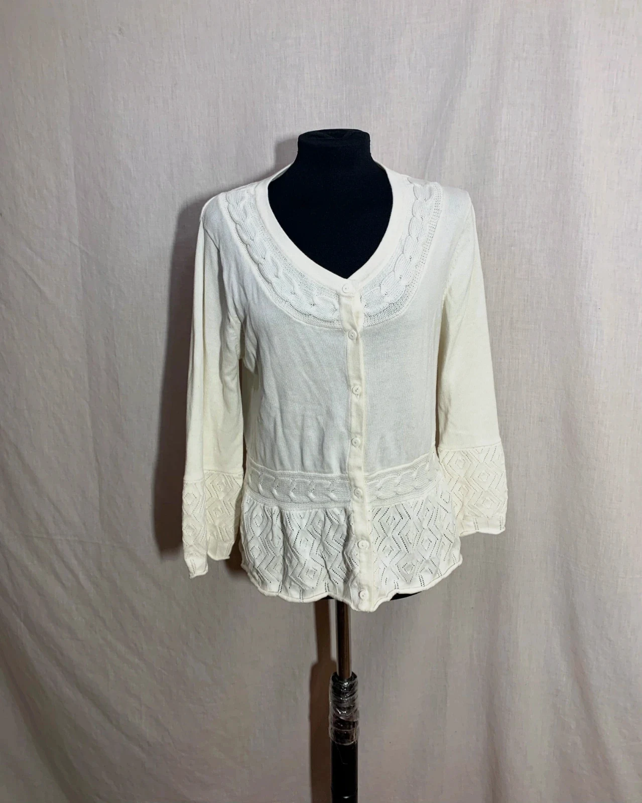 Rebeca Blanca | White Cardigan | Festa