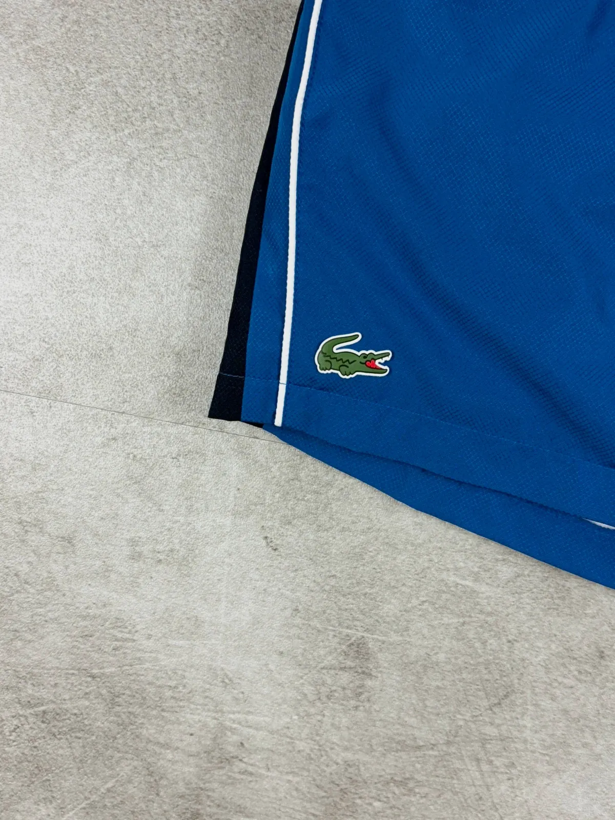 Lacoste hommes short de sport taille M bleu tennis running training logo crocodile – Lacoste – taille M 3