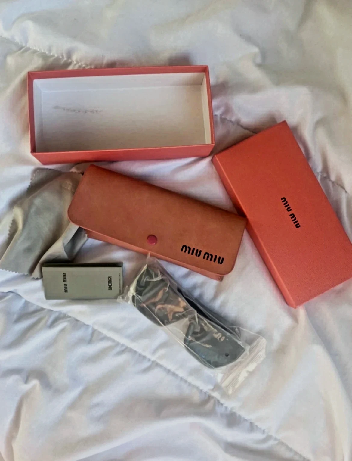 Miu Miu Coral Wallet with Box