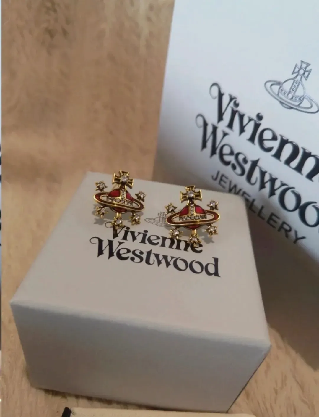 Boucles d'oreilles Vivienne Westwood Orb dorées et rouges – Vivienne Westwood – doré et rouge – taille Taille unique 3