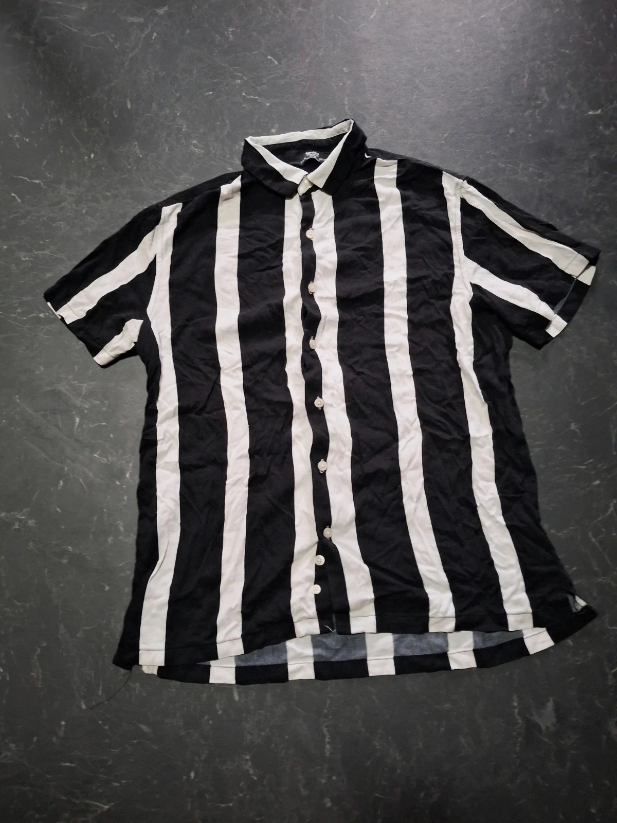 Chemise à rayures noires et blanches Bershka Taille M – Bershka – taille M