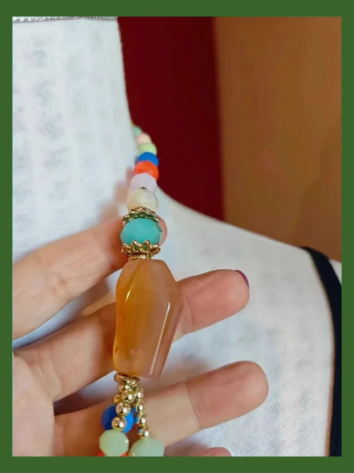 🌺 Precioso conjunto de collar y pulsera con abalorios multicolor – Vintage Dressing 4