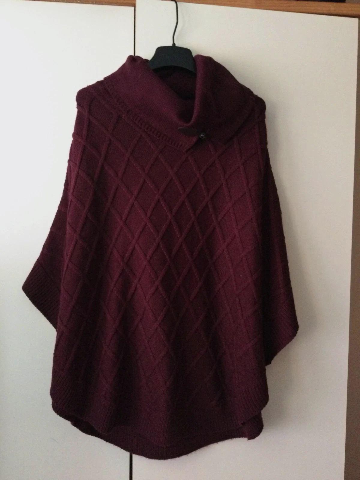 Poncho en tono Burdeos 🌷 – TEX – taille Taille unique