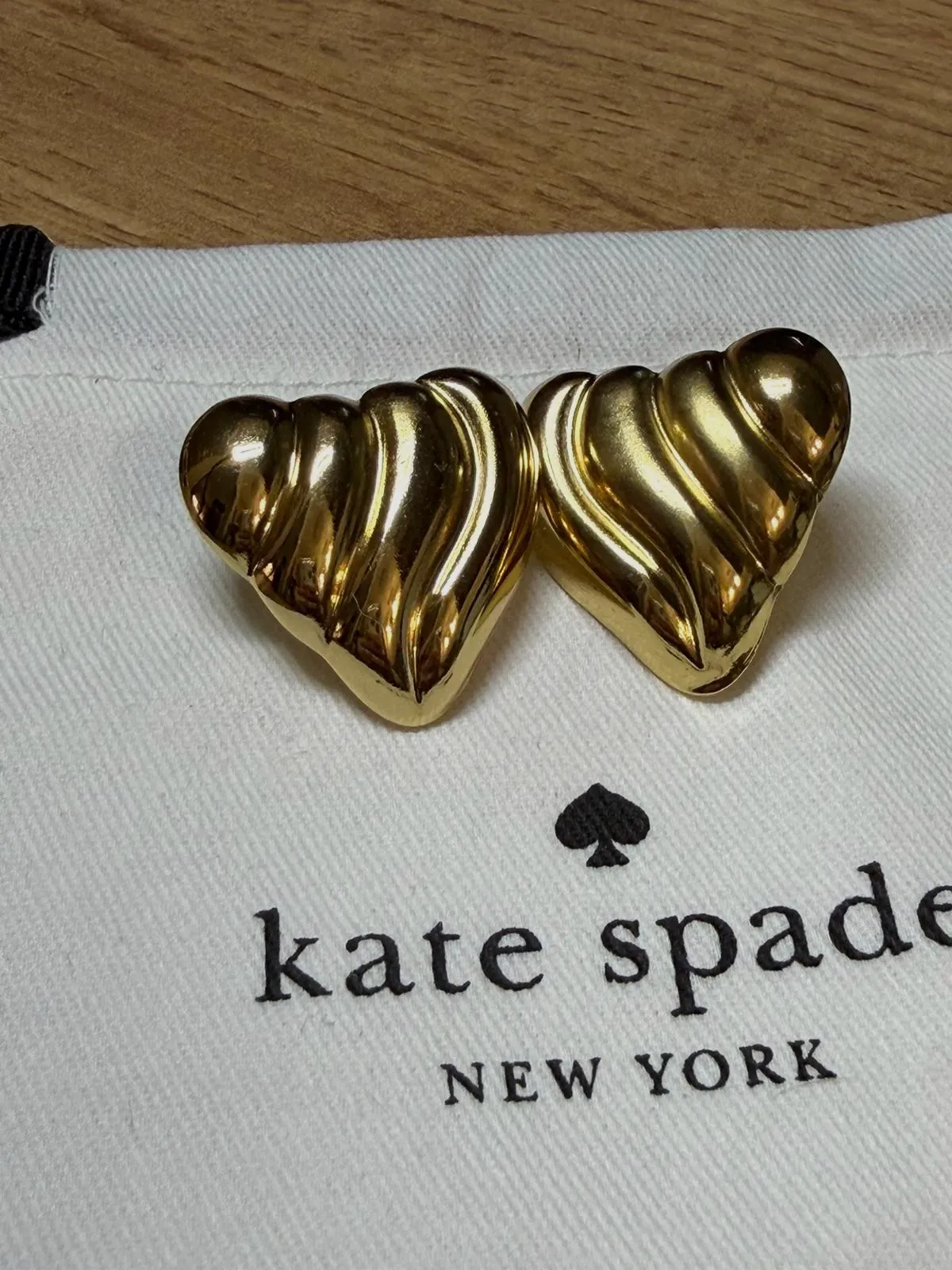 Boucles d'oreilles cœur dorées Kate Spade – Kate Spade – doré – taille Taille unique 4