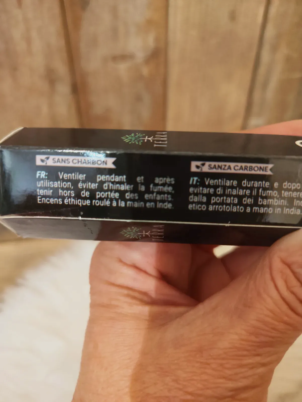 Bâtonnets d'encens parfumés Terra Opium Noir – Terra 4