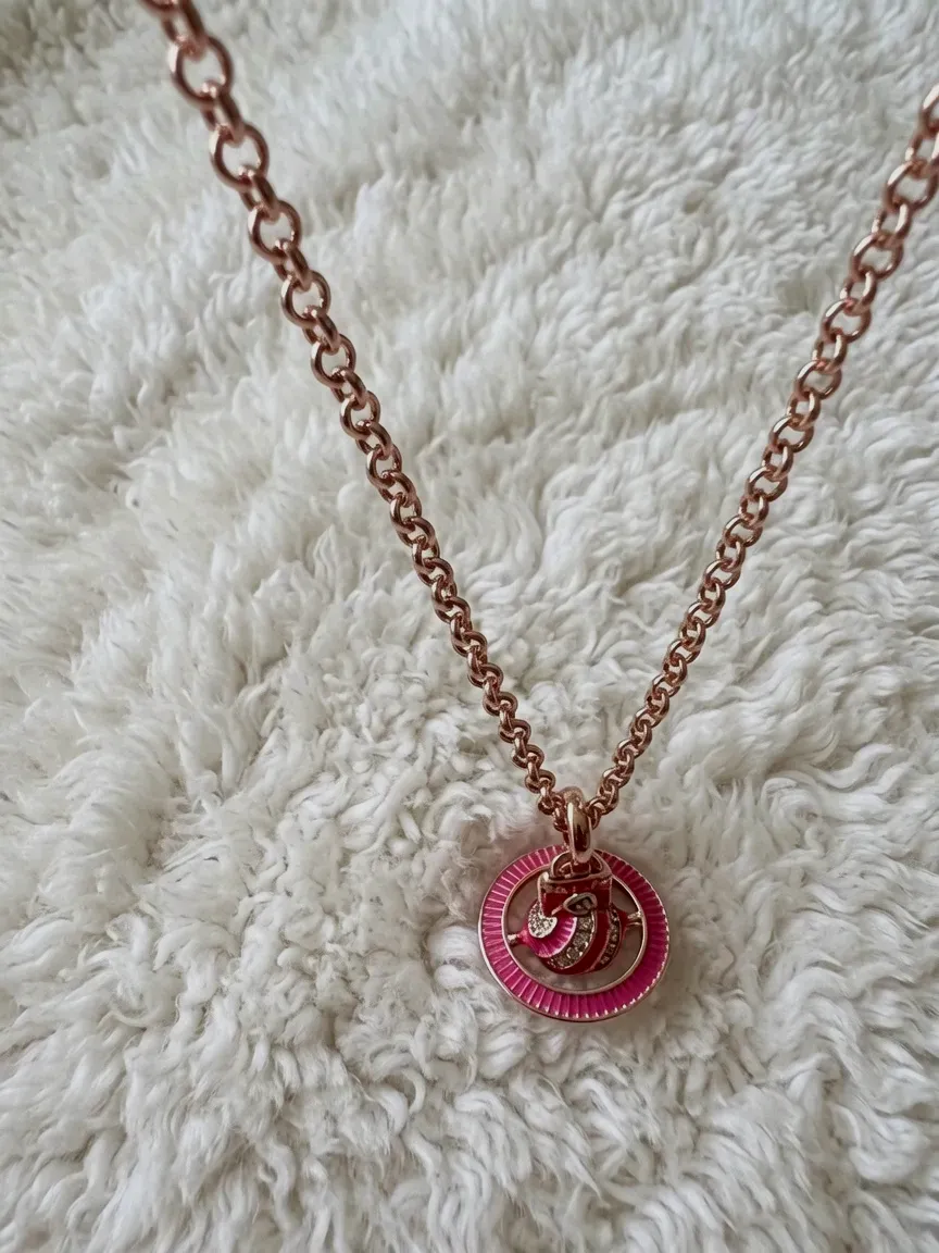 Collier Vivienne Westwood pendentif rose et chaîne dorée – Vivienne Westwood – rose et doré – taille Taille unique 5