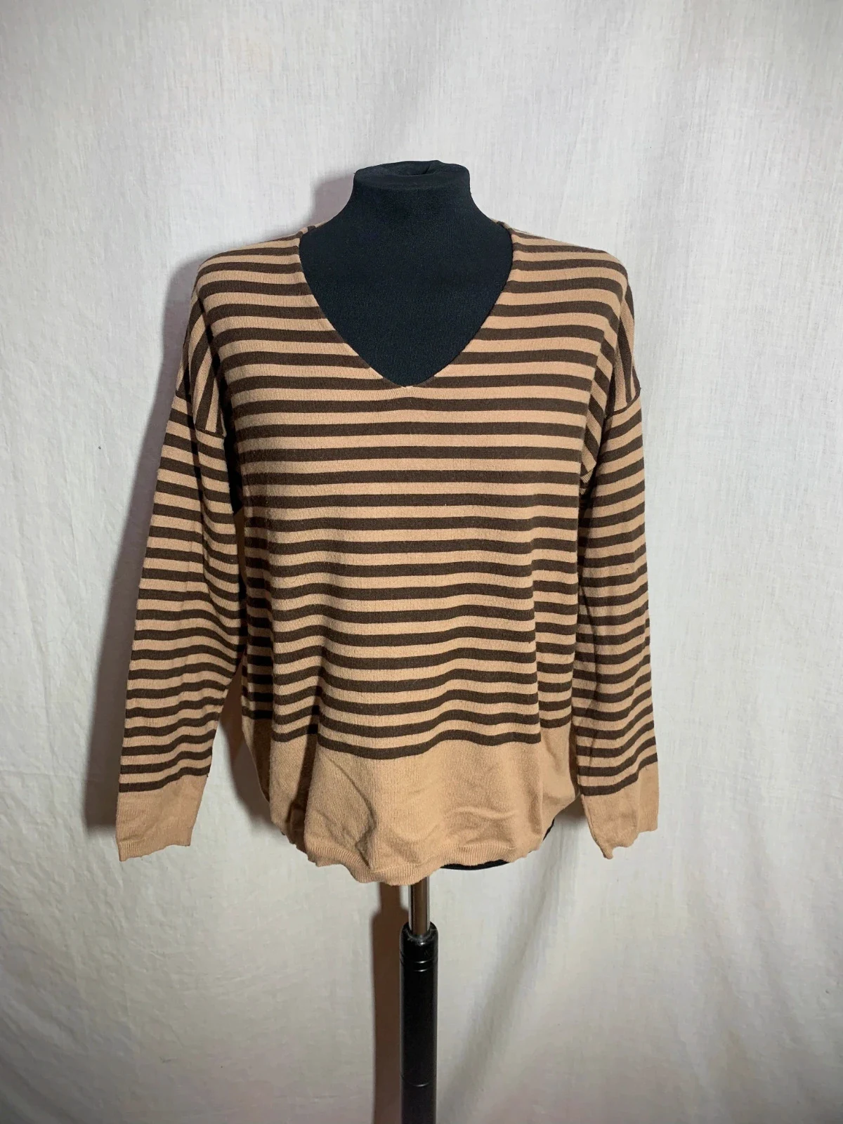 Jersey de Rayas | Striped Sweater | MIAO