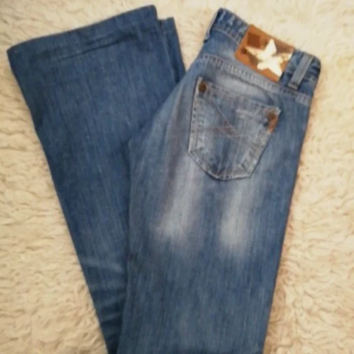 vaqueros Breskha – Bershka – taille XXS / 32 / 4