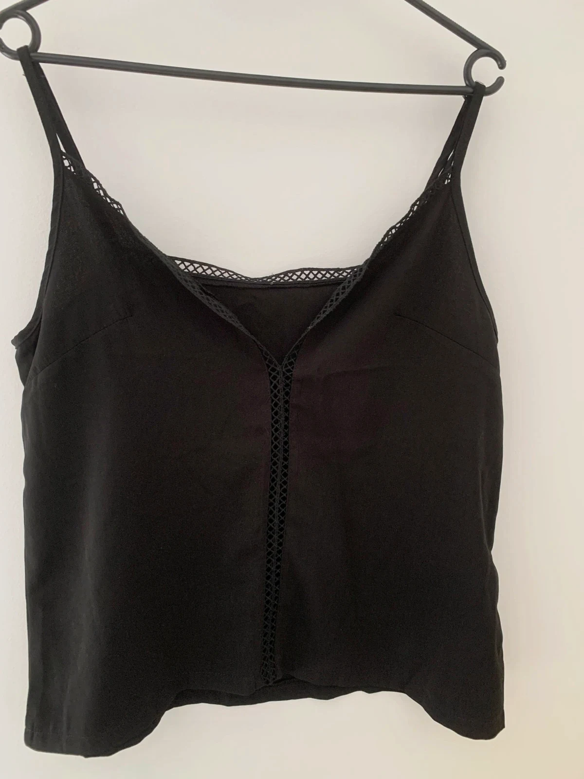 Caraco noir Shein taille S – détail dentelle – Shein – taille S / 36 / 8