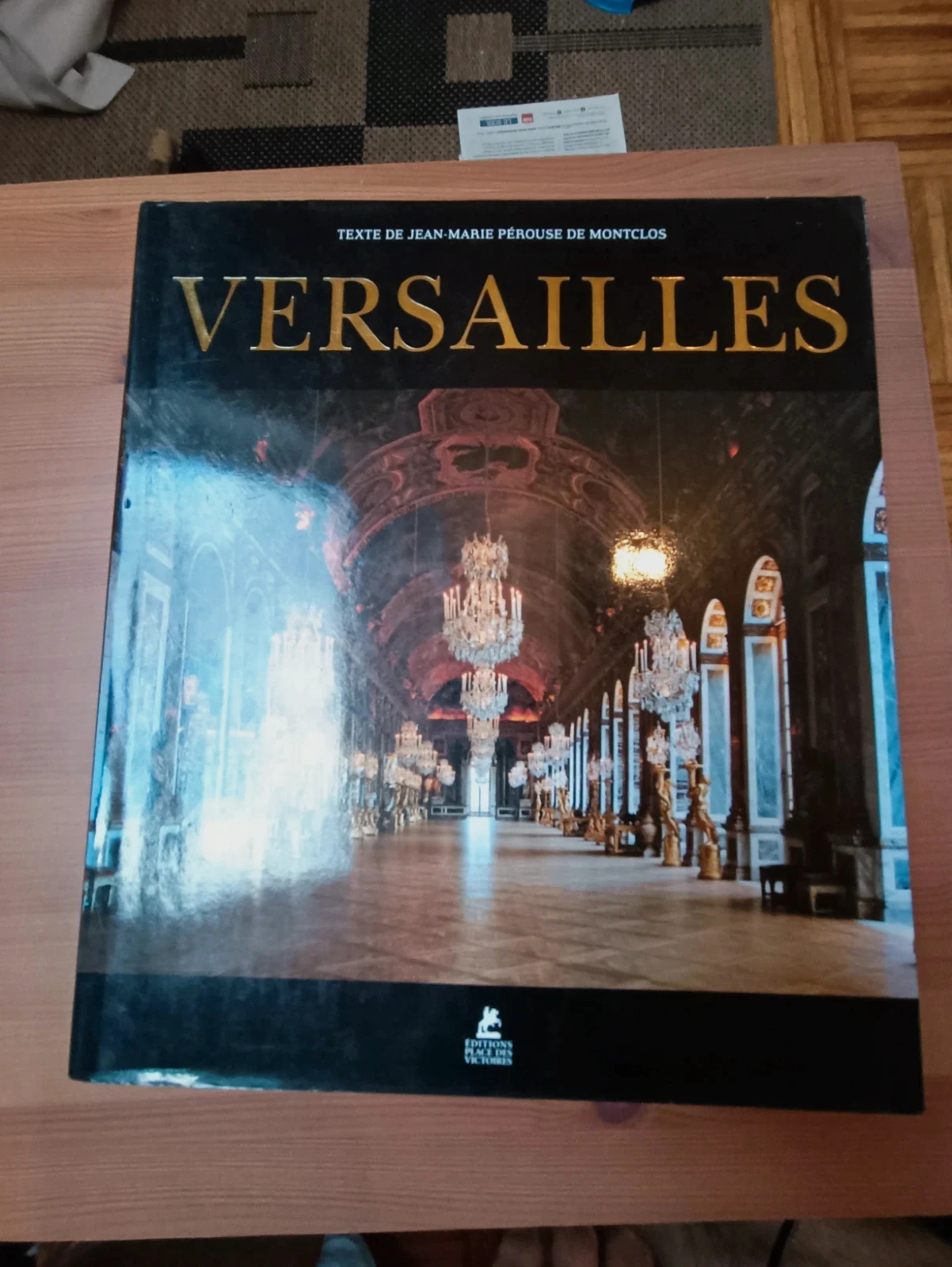 Livre Versailles (place des Victoires)