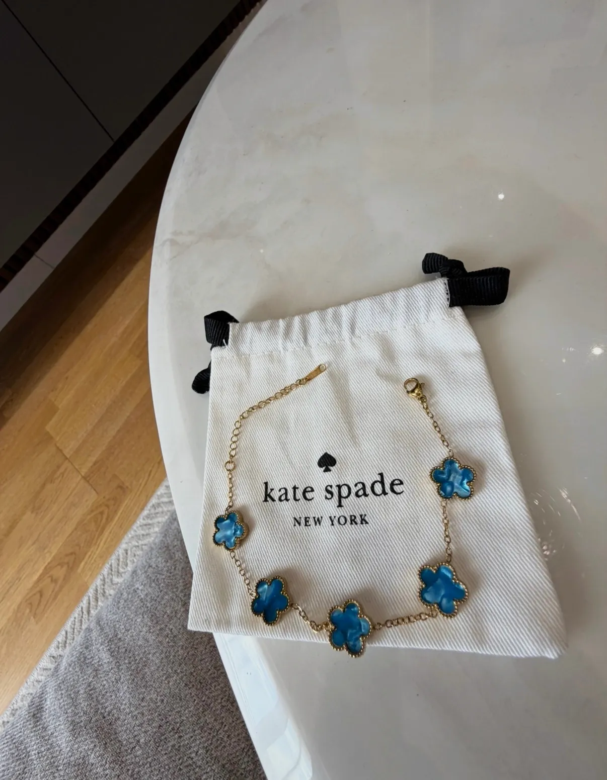 Kate Spade bracelet chaîne fleurs bleues – kate spade – doré avec fleurs bleues – taille Taille unique 3