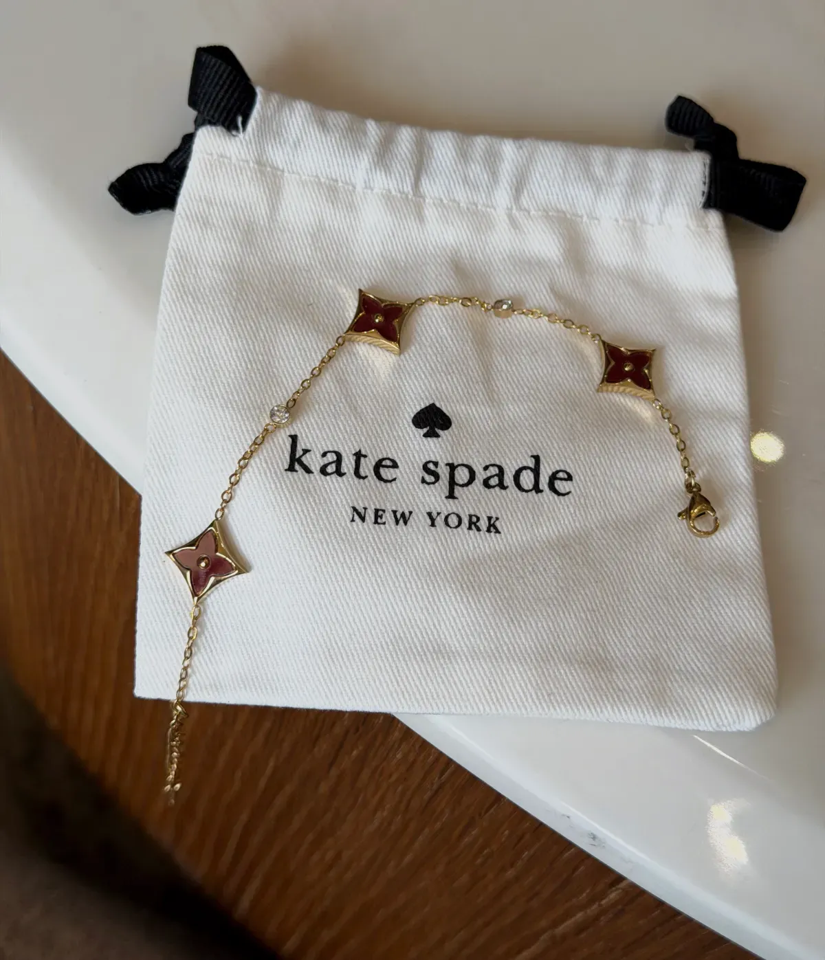 Bracelet fin doré motifs trèfles Kate Spade – kate spade – doré – taille Taille unique 3