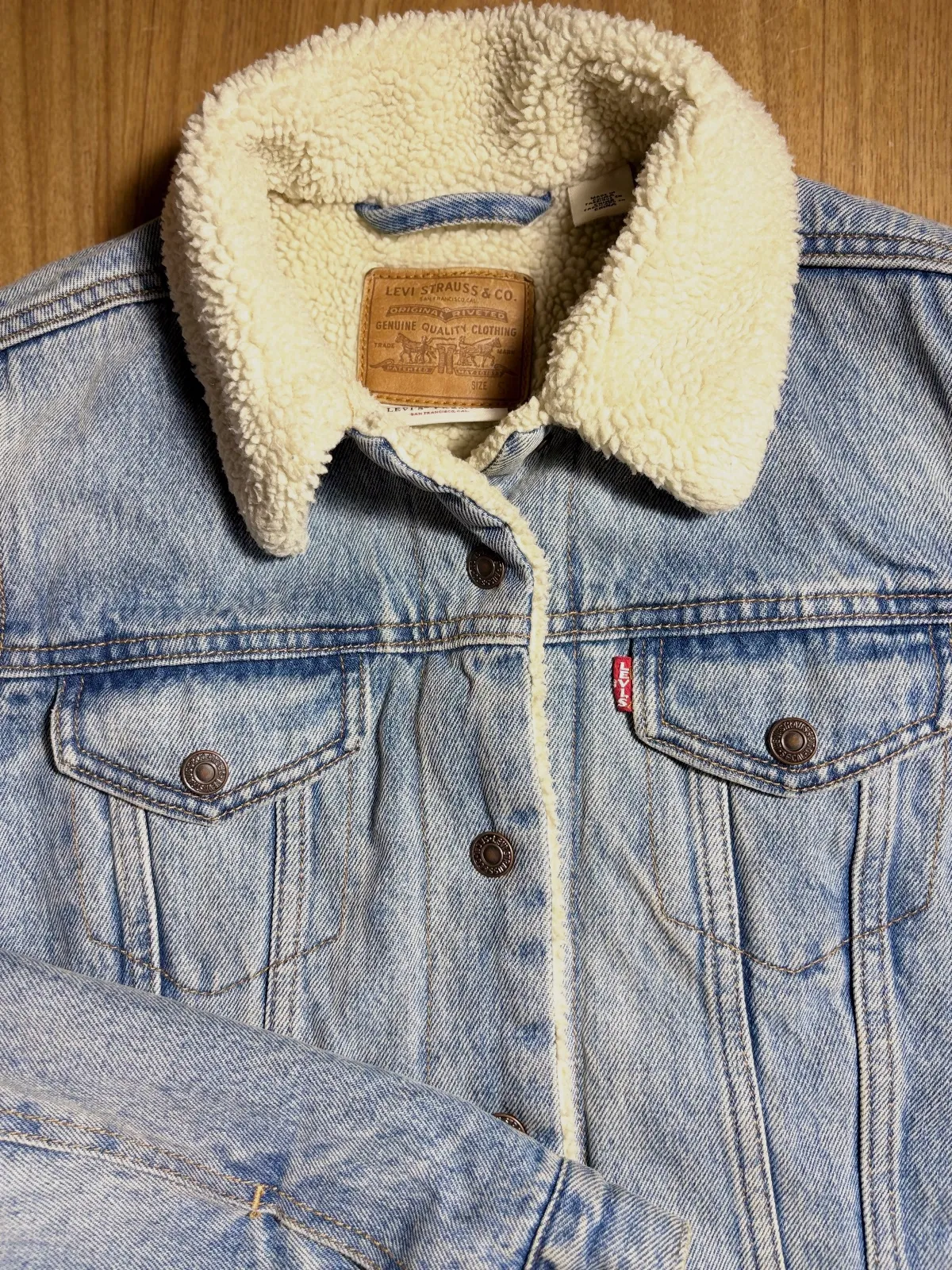 Jaqueta de Ganga Levi's Premium Mickey Mouse Sherpa – Levi's – taille S 5