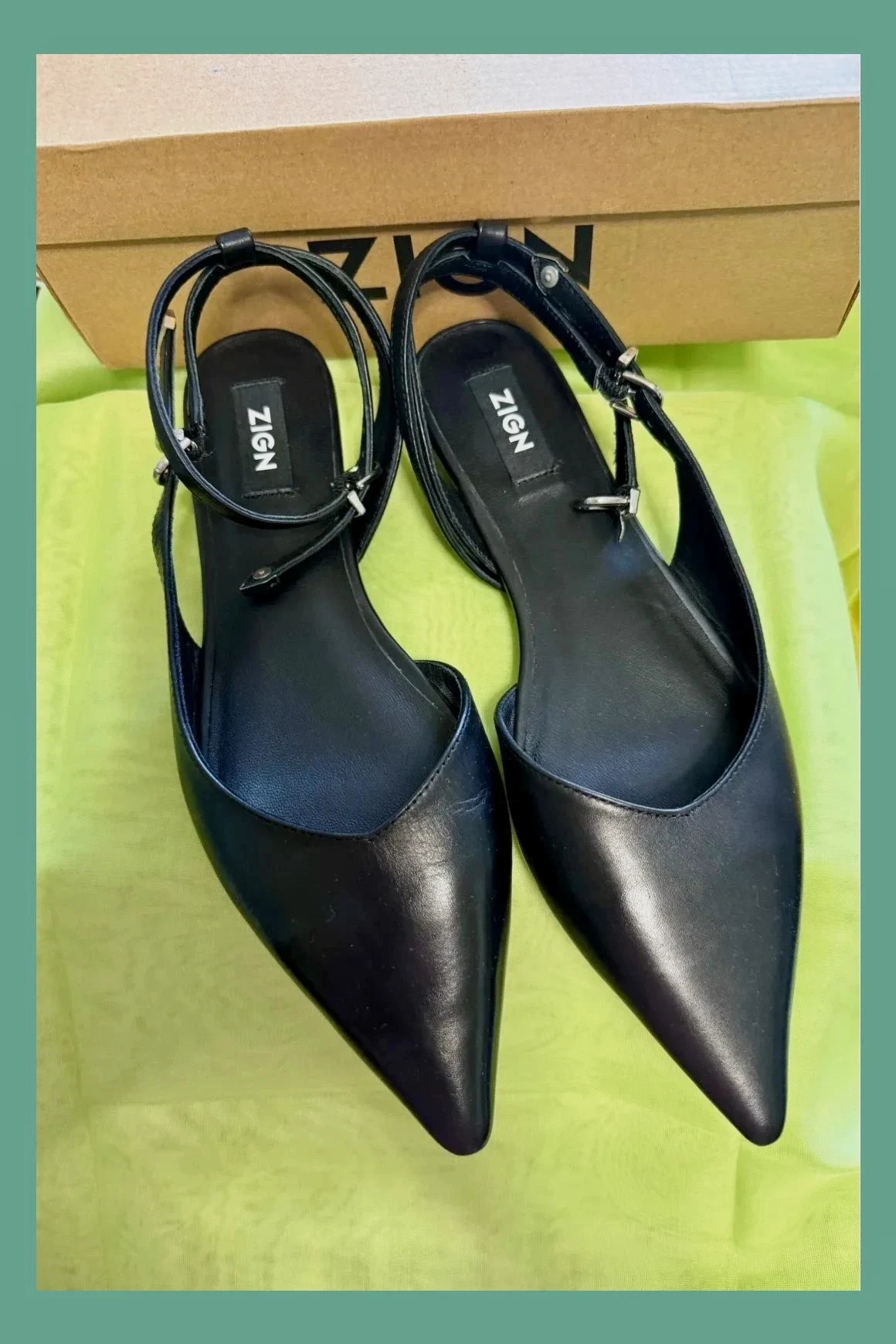 Divina manoletinas piel negras de marca Zign , talla 40 😍