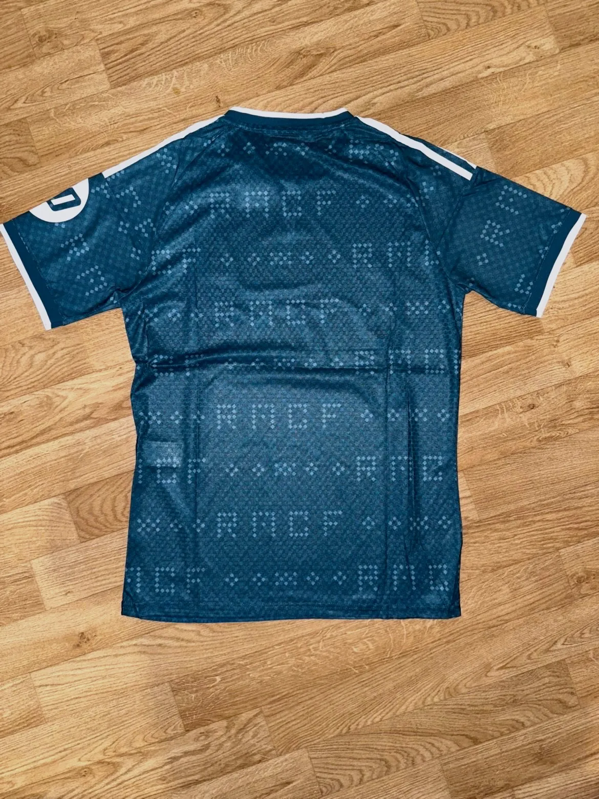 Maillot Real Madrid  – Adidas – taille M 2