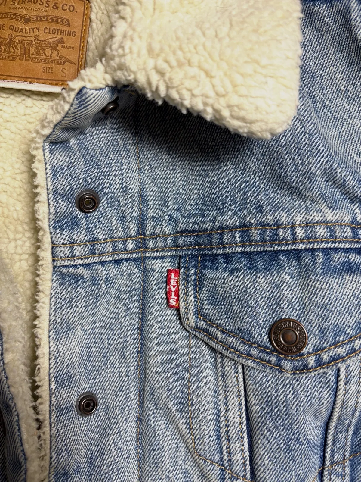 Jaqueta de Ganga Levi's Premium Mickey Mouse Sherpa – Levi's – taille S 3