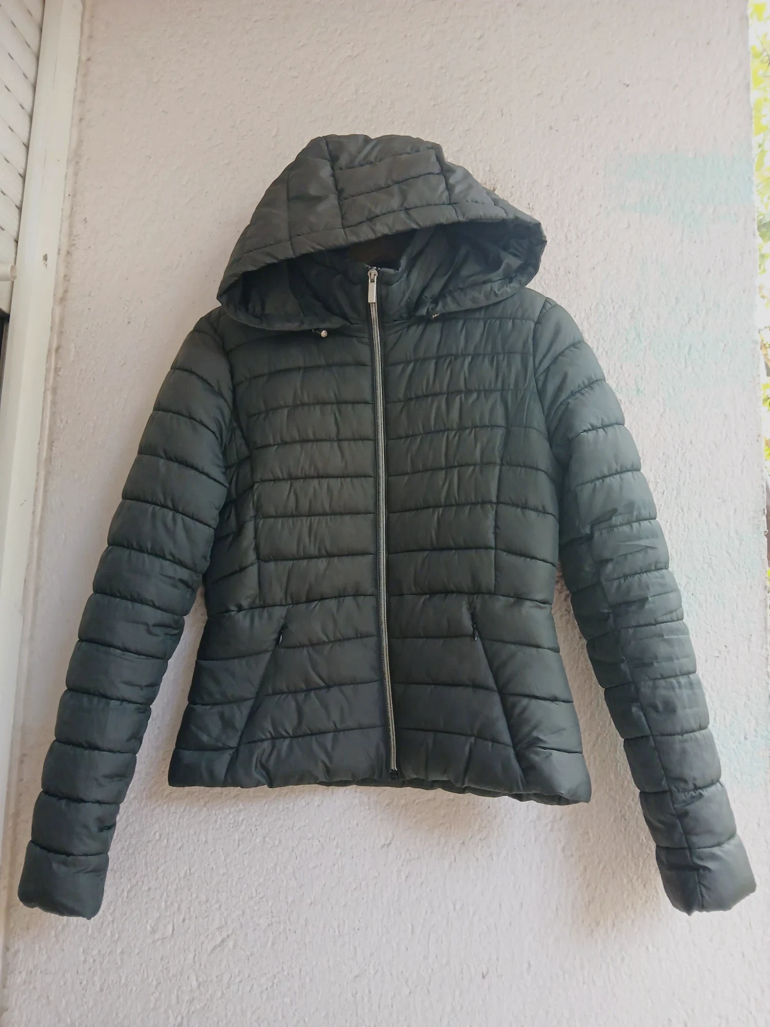 Doudoune matelassée Zara, vert foncé (kaki sombre), taille M