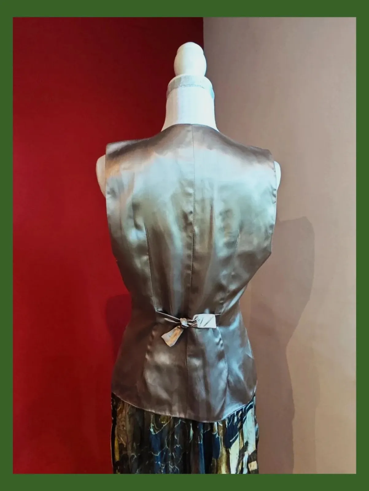 🌺 Elegante chaleco marrón claro de rayón y modal con espalda de raso dorado – lola rodero – taille L / 40 / 12 4