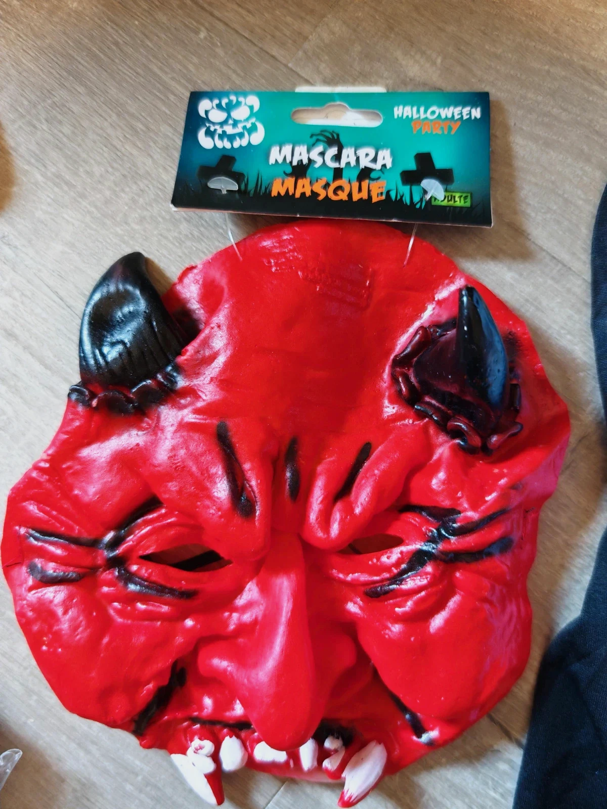 Masque démon rouge – Adulte – Halloween – Neuf avec étiquette – taille Taille unique