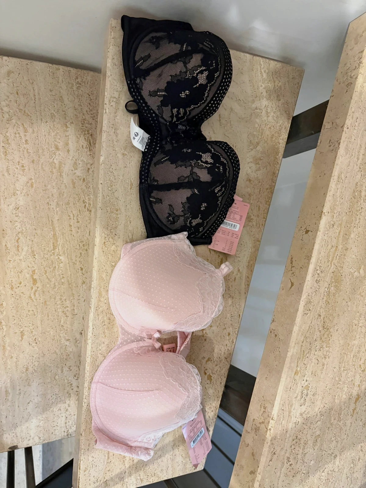 Lot de 2 soutiens gorge hunkemöller