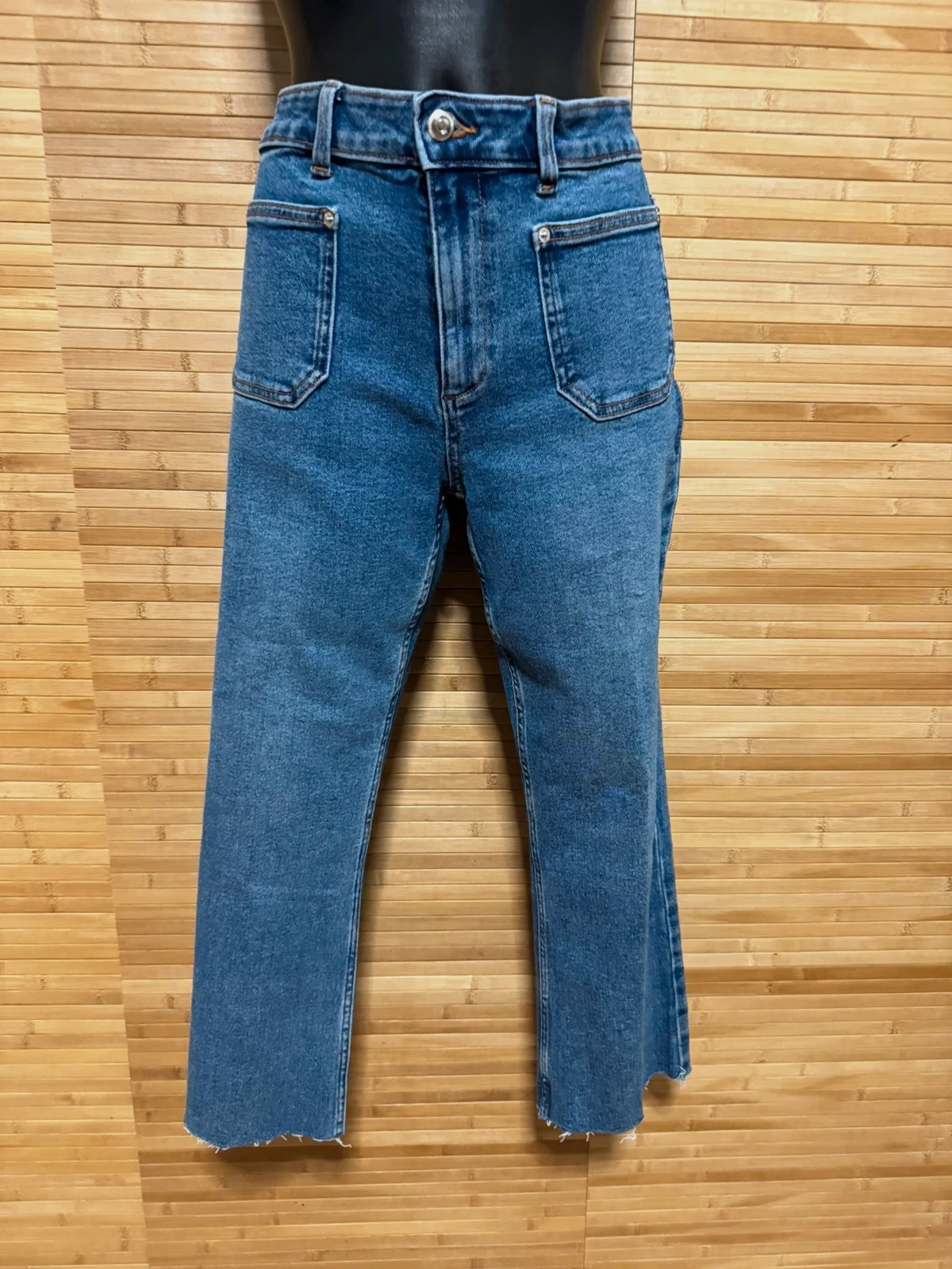 Vaquero croped elástico de Zara , talla 40 😍