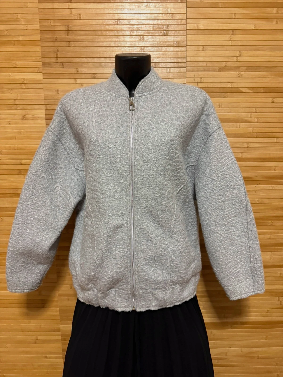 Espectacular chaqueta estilo bomber de Zara , oversize talla XS/S 😍