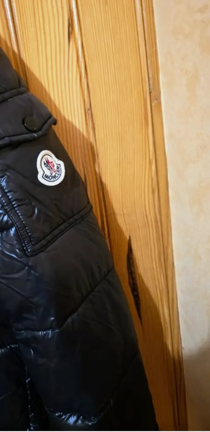Moncler doudoune noire brillante – Moncler – noir – taille L 2