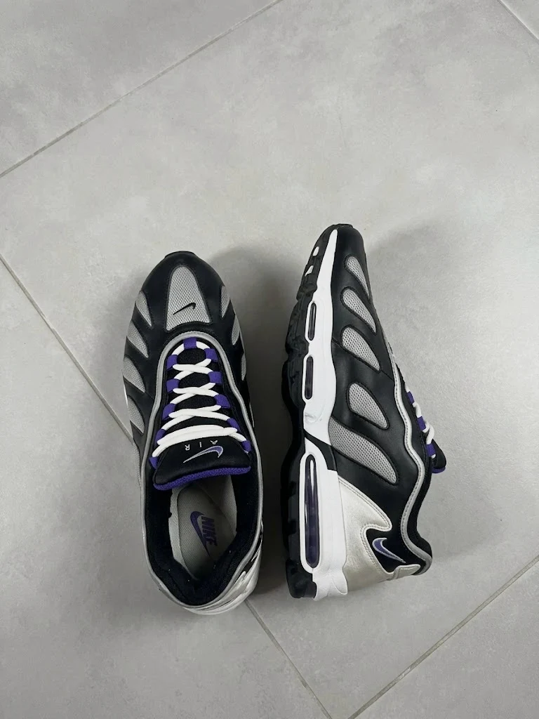Nike Air Max Tailwind IV 4 - Noir/Argent/Violet