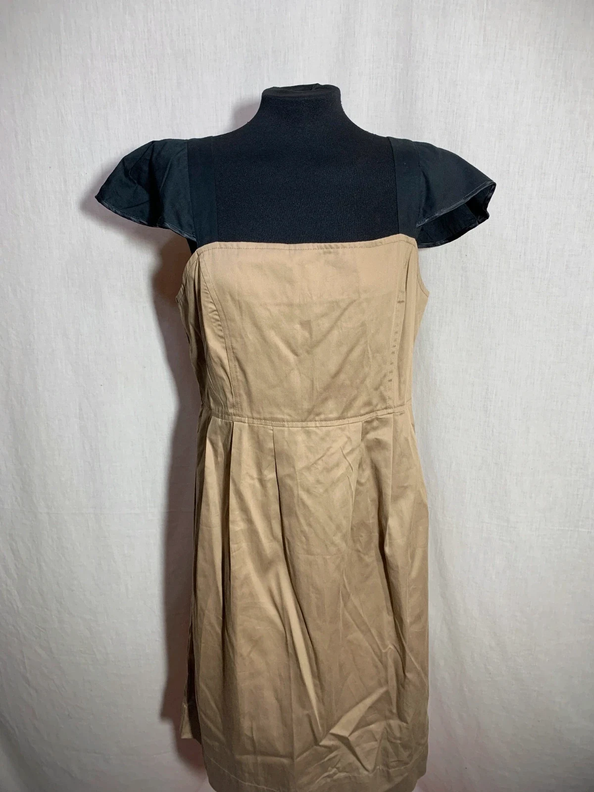 Vestido Recto Beige y Negro | Beige and Black Straight Dress | Almatrichi
