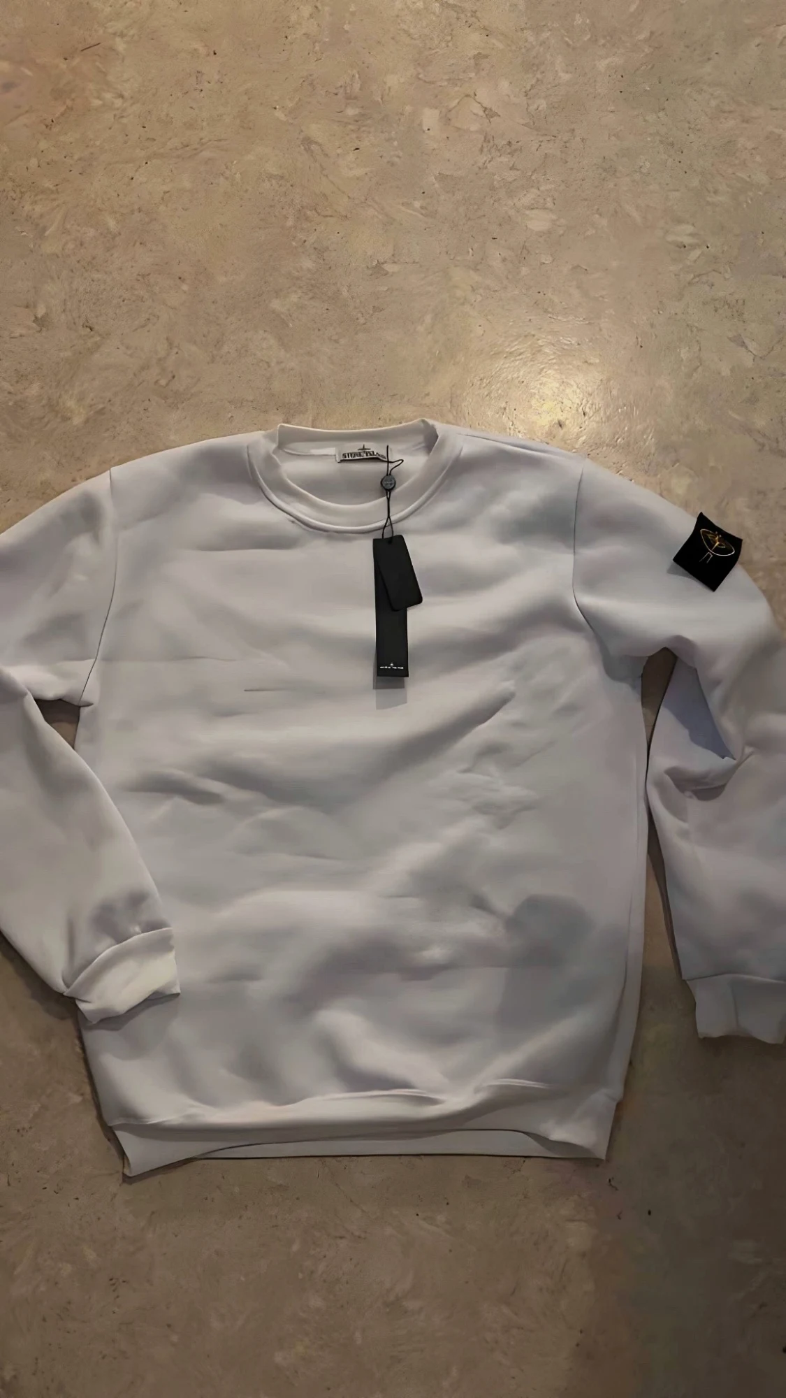 Pulle Stone Island Blanc - modèle très recherché