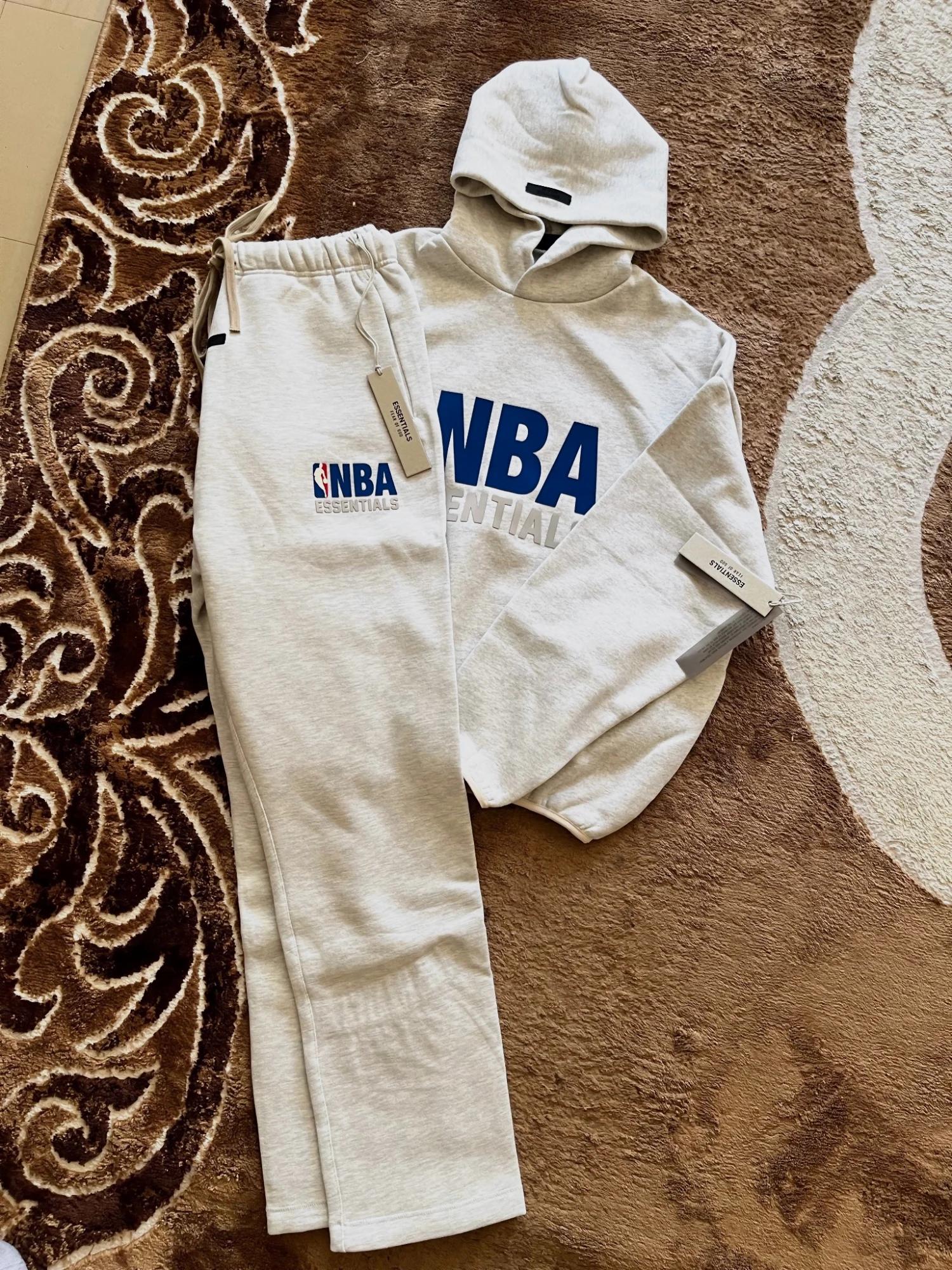 Ensemble essentials NBA💙🤍